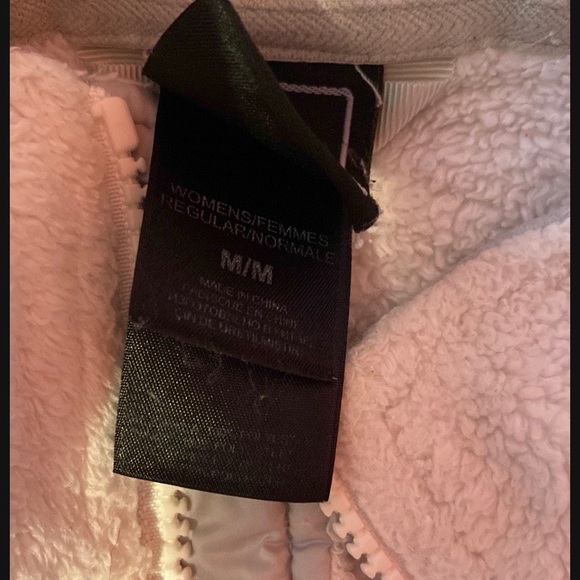 White north face jacket - Picture 2 of 2